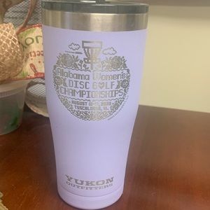 Yukon outfitters 20 oz. Cup keeps liquids warm or cold